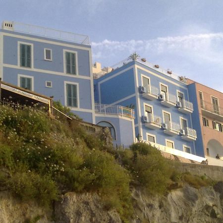 Hotel La Baia Ponza Exterior foto