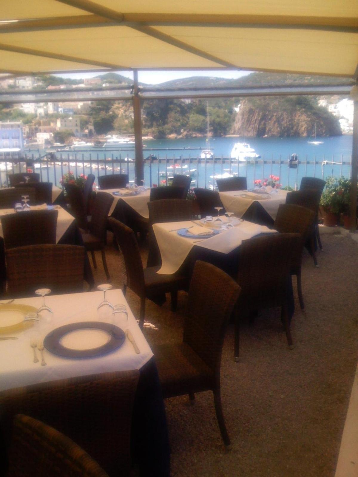 Hotel La Baia Ponza Exterior foto