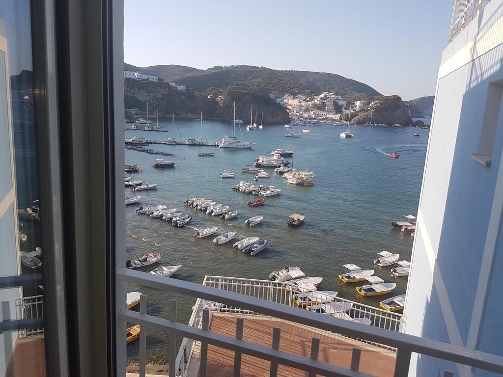Hotel La Baia Ponza Exterior foto
